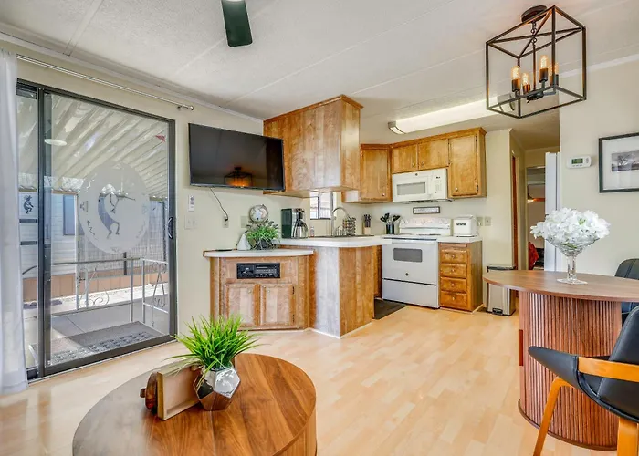 2 Patios & Fairway Views! Golf Escape