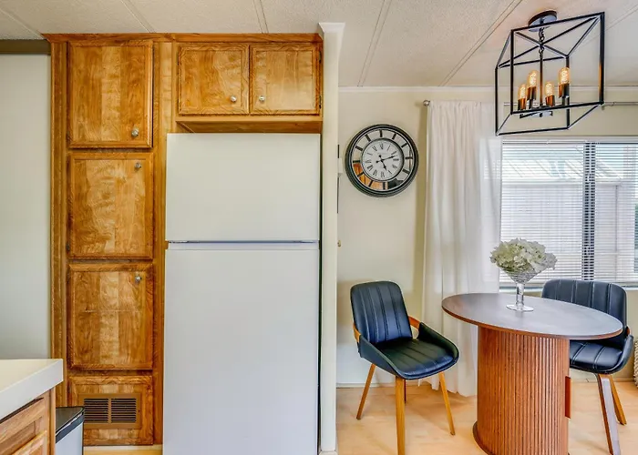 2 Patios & Fairway Views! Golf Escape Holiday home